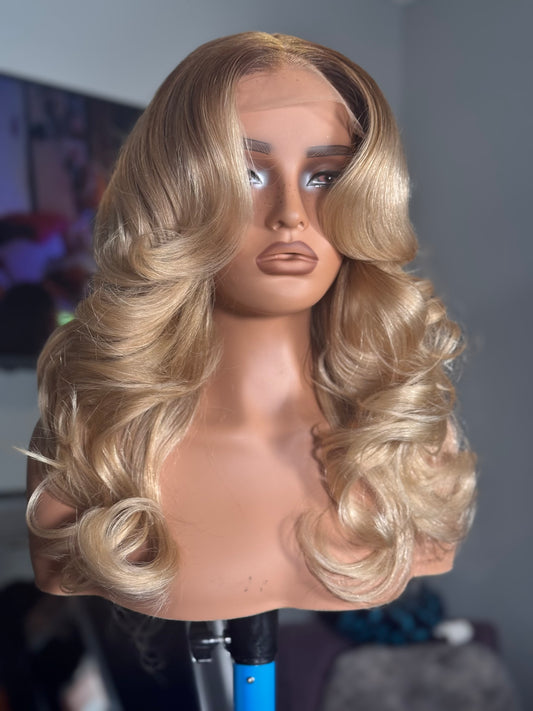 SARAH BLONDE
