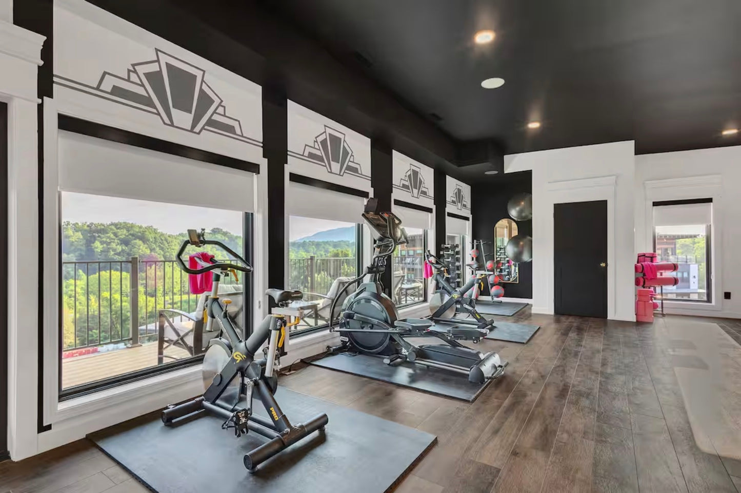 THE GLAMOURHEAD EXPERIENCE: All Inclusive Luxury Hairstylist Retreat (DEPOSIT ONLY)