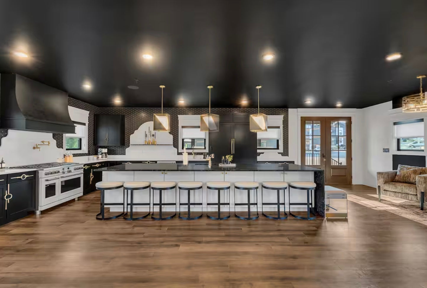 THE GLAMOURHEAD EXPERIENCE: All Inclusive Luxury Hairstylist Retreat (DEPOSIT ONLY)